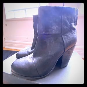 Rag & Bone Newbury Black Leather Boots Sz. 8.5 EUC